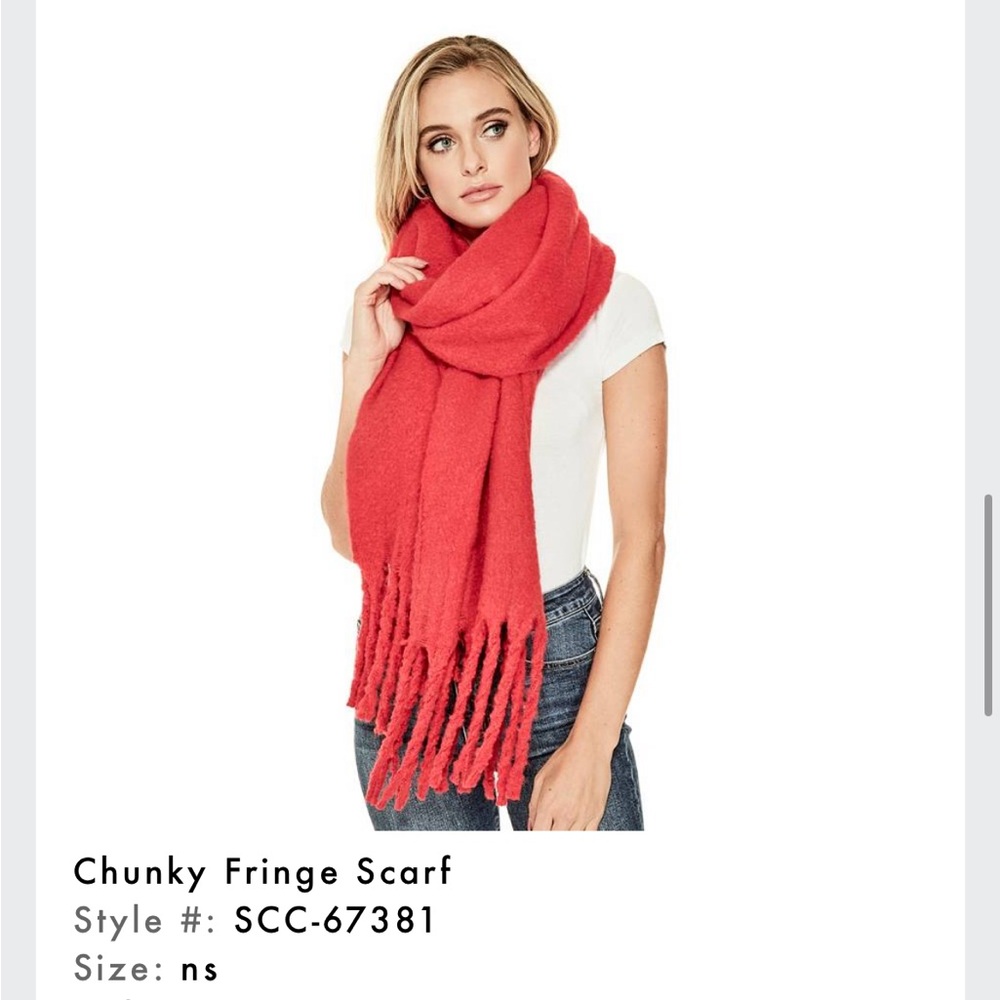 GUESS chunky scarf